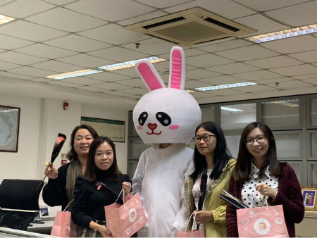女神们收到礼物都好开心啊